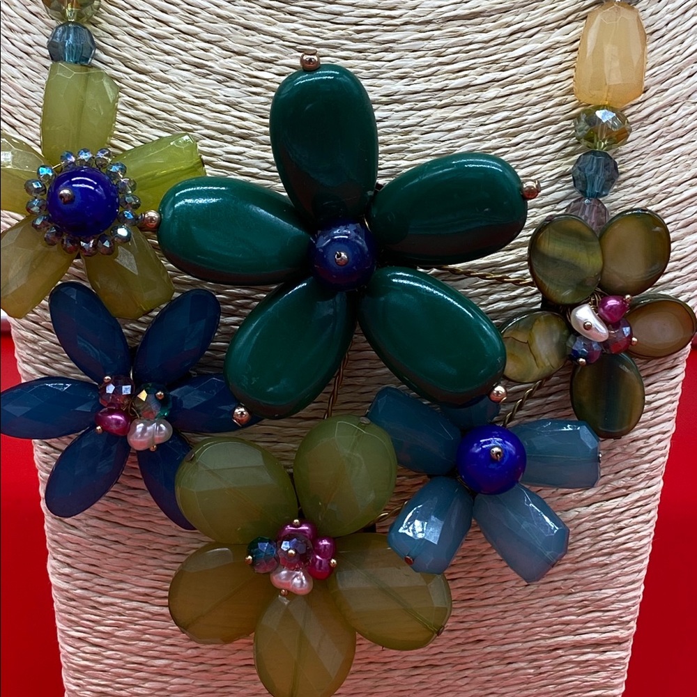🛍Beautiful flower necklace
